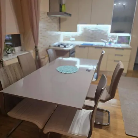 Naberezhna Aparts Апартаменты Ужгород